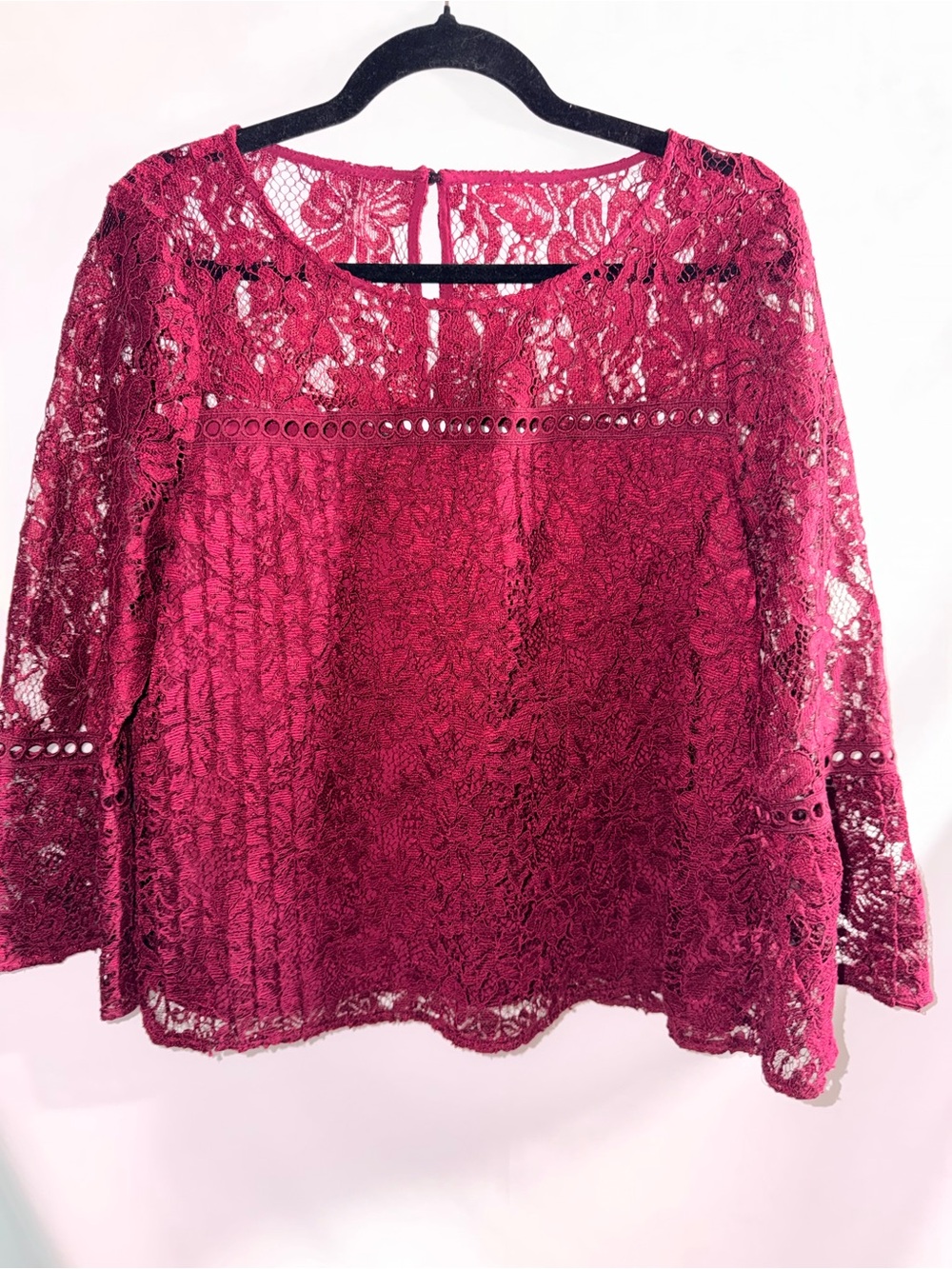 Laundry By Shelli Segal Berry Lace Long-Sleeve Blouse bell sleeve Romantic